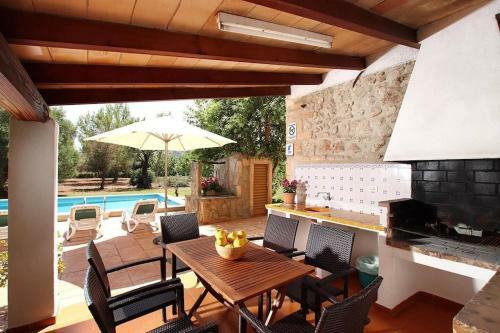 Villa Lovely Mallorquin Farmhouse In Pollensa