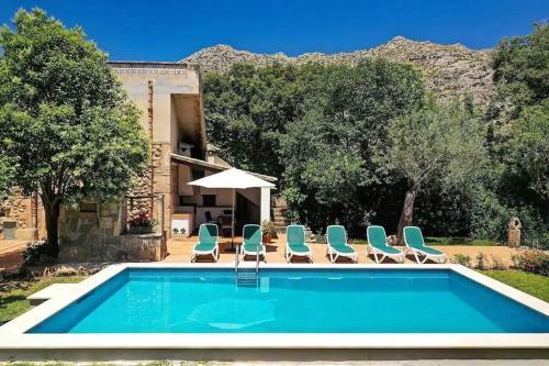 Villa Lovely Mallorquin Farmhouse In Pollensa