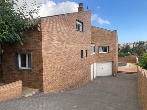 Grandioso Chalet En Castell De Pobla Montornes