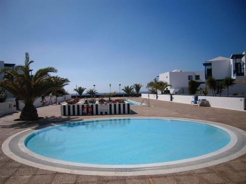 Apartamento Duplex Con Piscina En 1� Linea De Mar. Super Vistas
