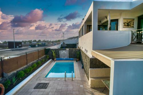 Casa Efesto-private Pool And Air-con