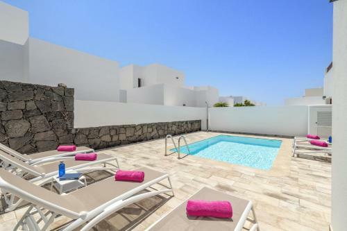 Villa Alicia By Villa Plus