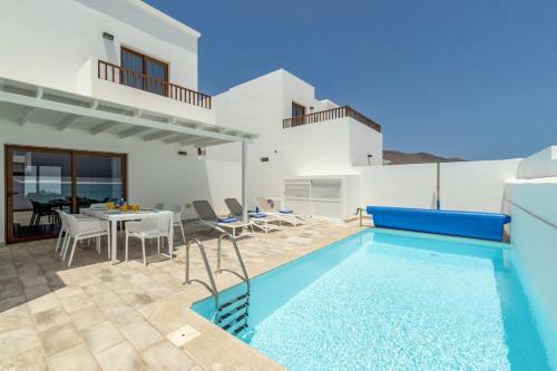 Villa Acomari By Villa Plus