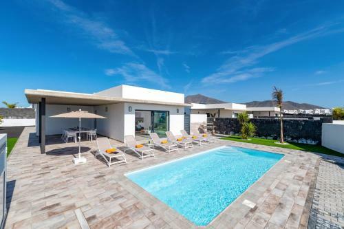Villa Sibisse By Villa Plus