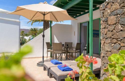 Villa Flamingo Beach Bungalow - Casa Iris