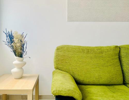 Canaryislandshost L Room