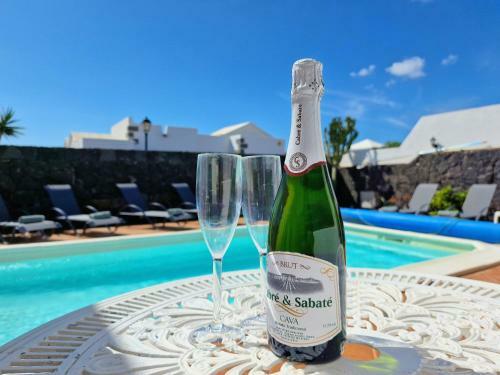 Villa Lagarto Heated Pool Aircon Central Playa Blanca
