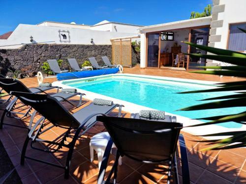 Villa Lagarto Heated Pool Aircon Central Playa Blanca
