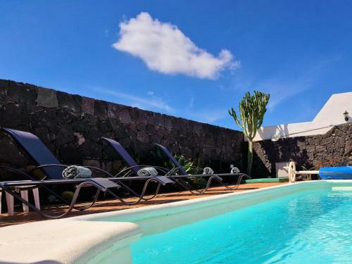 Villa Lagarto Heated Pool Aircon Central Playa Blanca