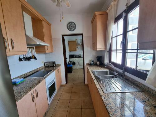 Villa Lagarto Heated Pool Aircon Central Playa Blanca