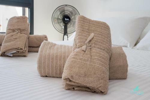 Inviting 3-bed Villa In Playa Blanca