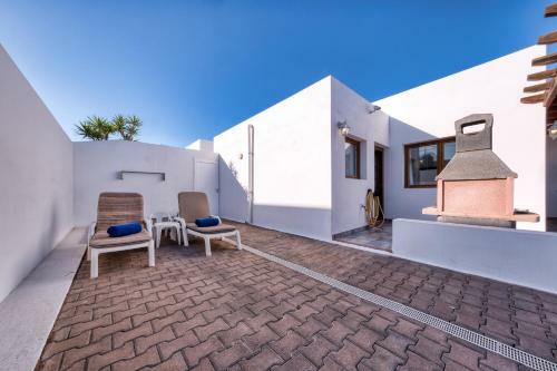 Lava And Sea- Private Pool, Amazing Sea Views