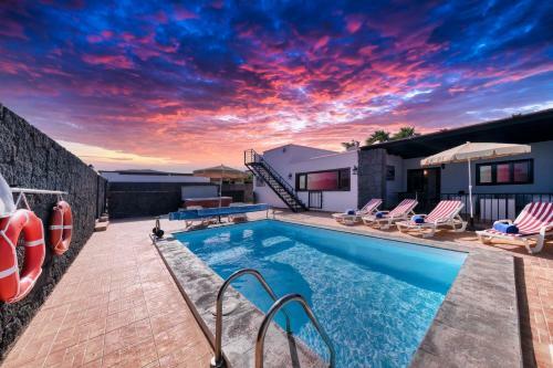 Villa Aurelia-pool, Jacuzzi And Solarium