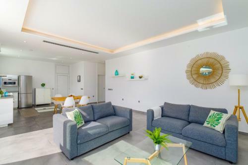 Villa Wave 1 By Villa Plus