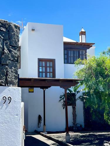 Villa Atienza 99