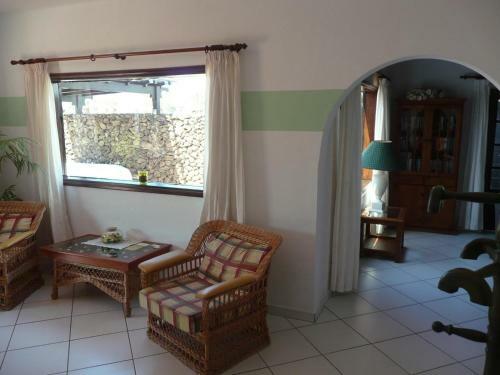 Villa Mit Pool Und Herrlichem Meerblick