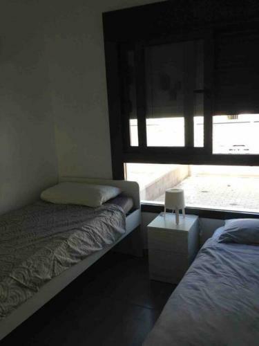Beautiful Modern 2 Bedroom, 2 Bathroom Apartment