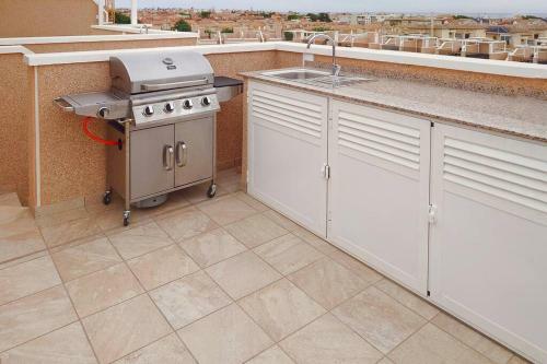 Apartment With Private, Heated Jacuzzi, Ac, Pool
