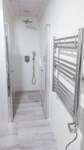 Apartment With Private, Heated Jacuzzi, Ac, Pool