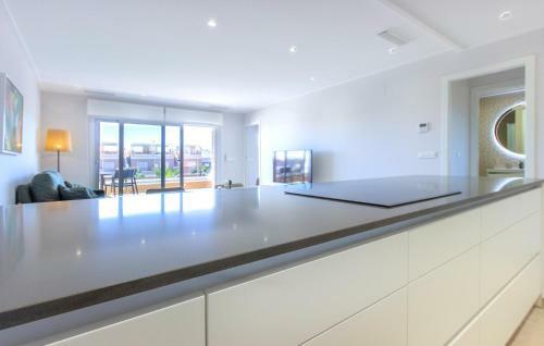 3 Bedroom Stunning Apartment In Pilar De La Horadada