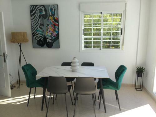 Apartamento Duplex - 500m From Mil Palmeras Beach