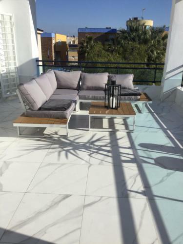 Apartamento Duplex - 500m From Mil Palmeras Beach