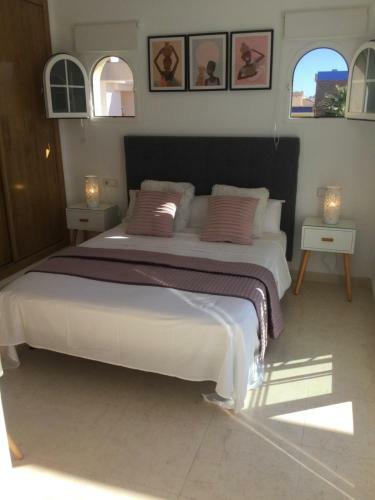 Apartamento Duplex - 500m From Mil Palmeras Beach