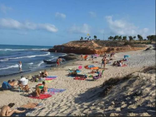 Apartamento Modern Ground Floor Flat Within Walking Distance To The Sea.