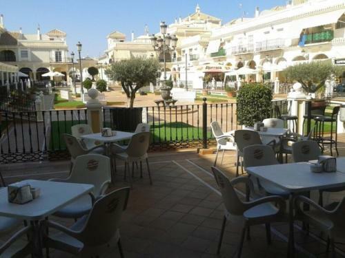 Apartamento Modern Ground Floor Flat Within Walking Distance To The Sea.