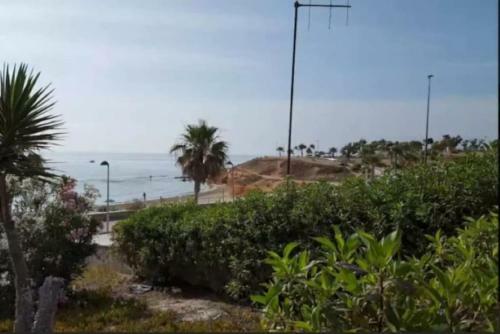 Apartamento Modern Ground Floor Flat Within Walking Distance To The Sea.