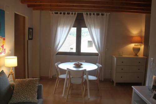 Apartamento En Altos De Pesu�s