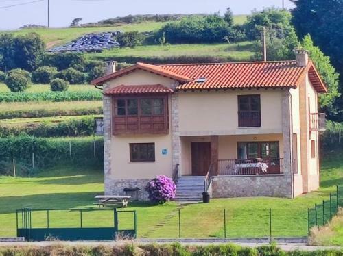 Casa Manuela Llanes Asturias.
