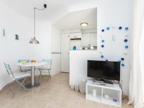 Apartment Calypso Azahar-2 By Interhome