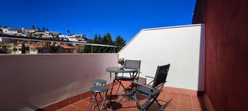 Tabarca Chalet Con Jard�n Y Piscina Comunitaria