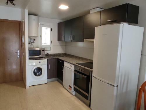 Apartamento Con Piscina Comunitaria Y Terraza