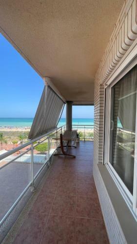 Apartamento Primera Linea De Playa En Pe�iscola