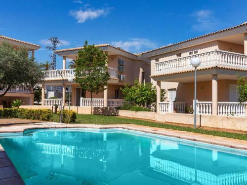 Holiday Home Villa Victoria By Interhome