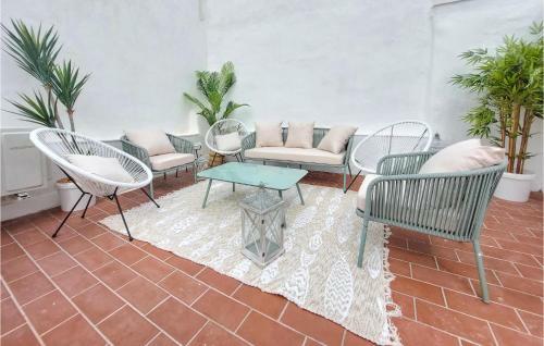 Nice Home In Pescola With Wifi And 2 Bedrooms