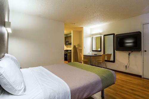 Motel Studio 6 Cypress