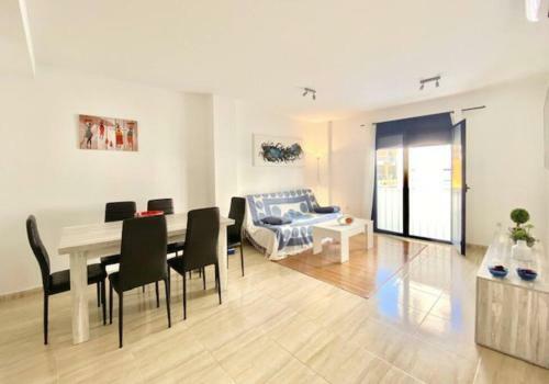 Big Apartment 6 Minutes From The Beach Pe�iscola