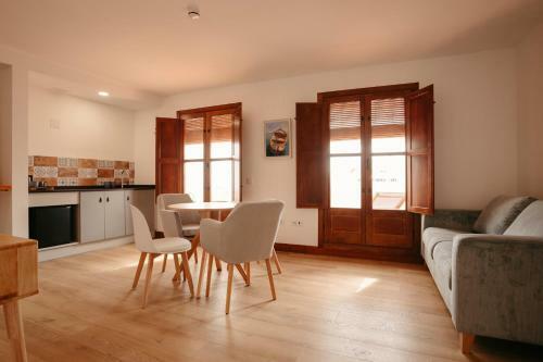 La Plaza Hostal