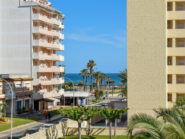 Apartamentos Azahar 3000