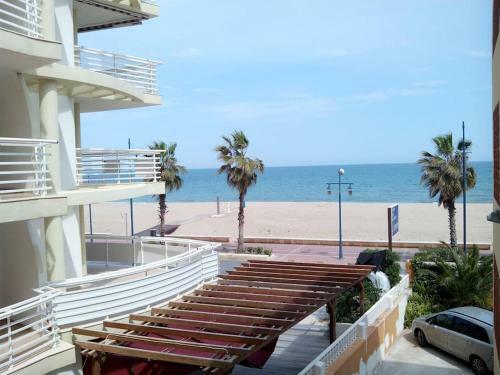 Beach Papa Luna Apartment