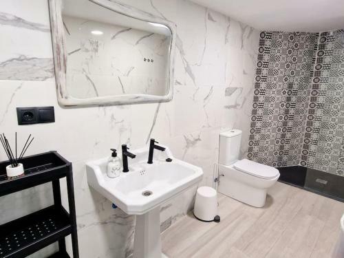 Apartamento Con Terraza Y Barbacoa