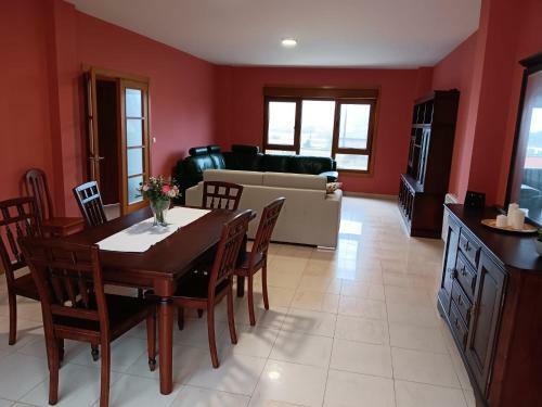 Chalets Tito G�mez Meis