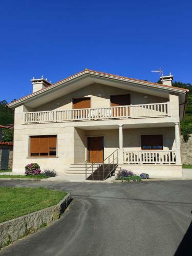 Chalets Tito G�mez Meis