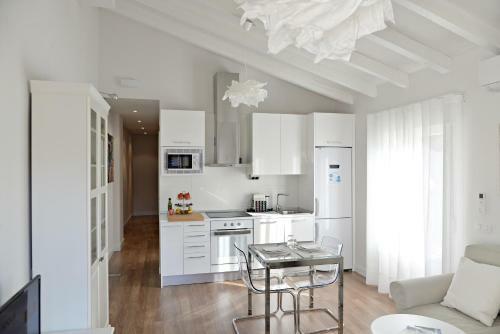 Navarra Chic Apartment & Terrace
