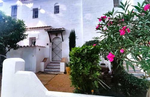 Casa Con Jardin Y Piscina A 600m Playa 2h 628