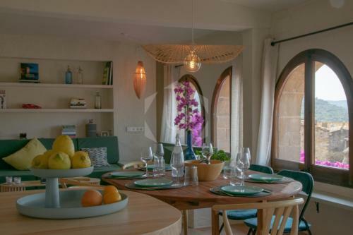 Pals - Maison M�di�vale Tout Confort