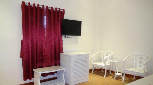 Pho Hoi Hotel
